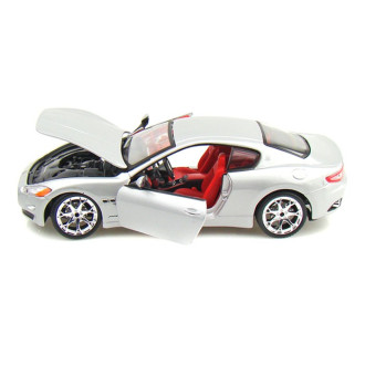 Bburago Maserati Gran Turismo (2008) Stříbrné 1:24