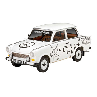 Revell Plastic ModelKit auto 07713 Trabant 601S Builder´s Choice (1:24)