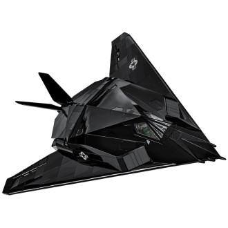 Cobi 5903 Armed Forces Lockheed F-117 Nighthawk, 1:48, 795 kostek, 1 figurka