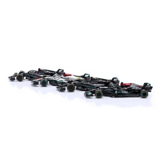 Bburago RACE Formula F1 4PAC Mercedes AMG F1 W15 (2024), 44 L.Hamil ton, 63 G.Russe