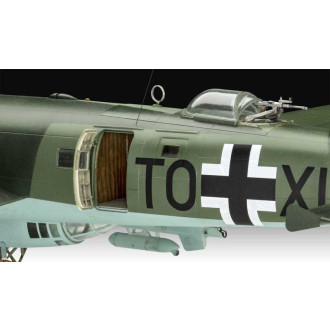 Revell Plastic ModelKit letadlo 03777 - Focke-Wulf Fw 200 C-5/C-8 Condor (1:72)