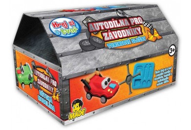 Modelína, autodílna pro závodníky