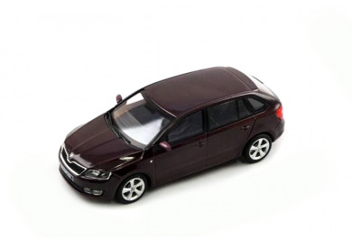 Škoda Rapid Spaceback (2013) Rosso Brunello Metalíza 1:43