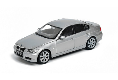 Welly BMW 330i, Stříbrné 1:24