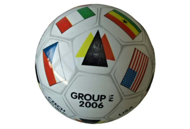 Gumový dětský potištěný míč GROUP - E