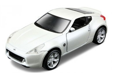 Maisto Nissan 370Z, Bílý 1:32/44