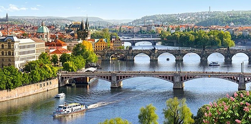 Castorland puzzle 4000 dílků - Praha - Mosty přes Vltavu